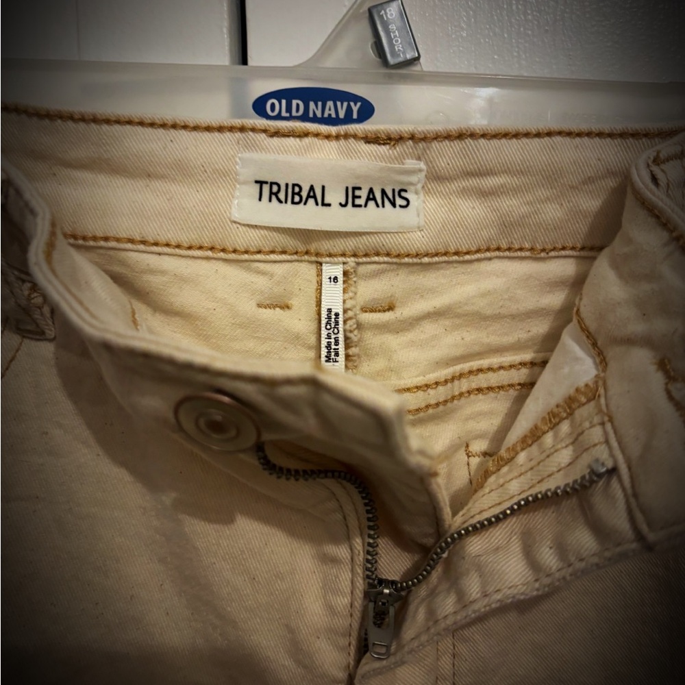 Tribal embroidered jeans